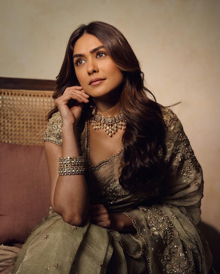 Mrunal Thakur