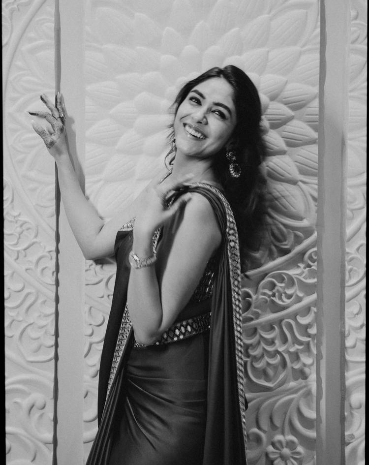 Mrunal Thakur