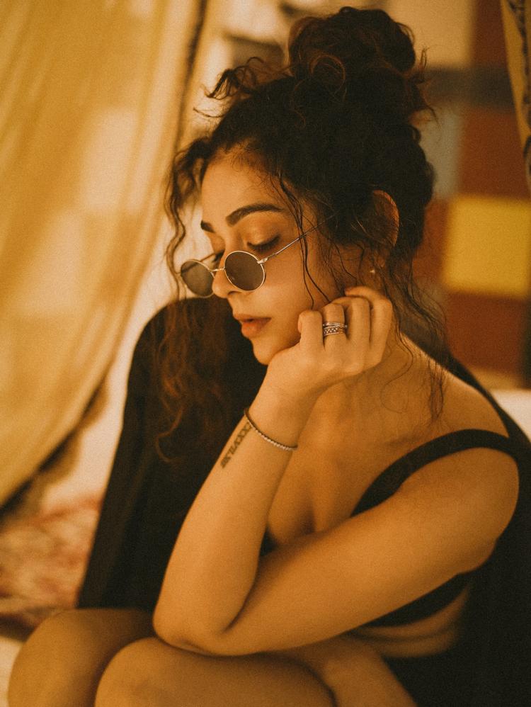 Sizzling Aakanksha Singh