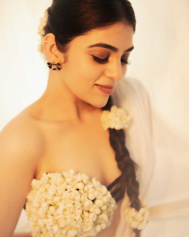Astonishing Bandhavi Sridhar