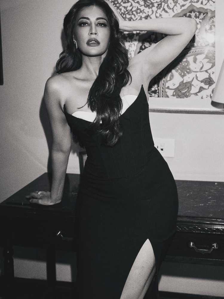 Glamorous Chitrangda Singh